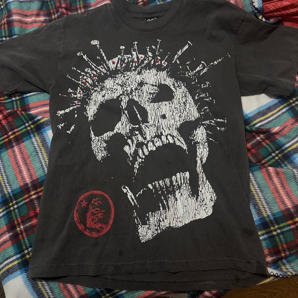 Black and White Skull Graphic Short Sleeve Tee